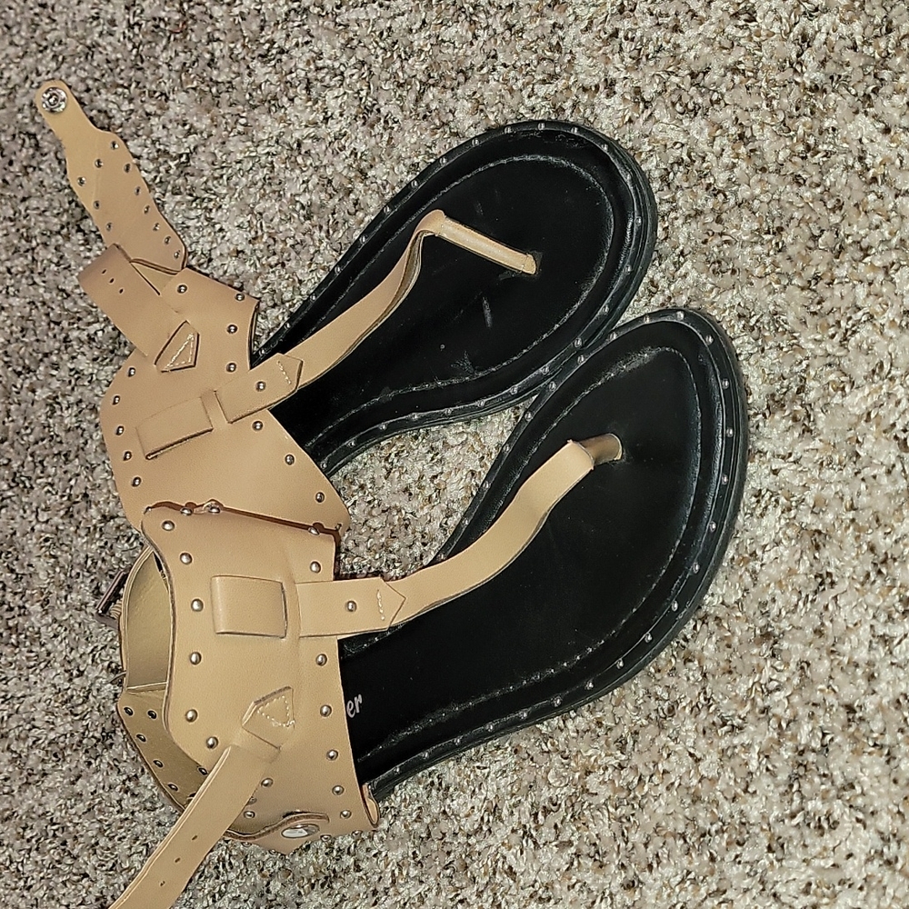 Ankle sandals